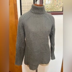 DKNY: Kid-Mohair Blend Turtleneck Ribbed Sweater SZ.S (DUSTY BLUE)